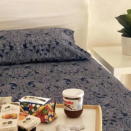 Lovely 2-bed In Siracusa Appartamento